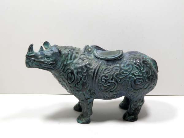 BRONZE RHINCEROS SHAPED ZUN