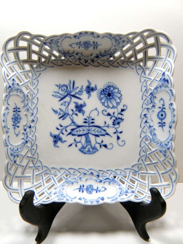 BLUE ONION MEISSEN BOWL
