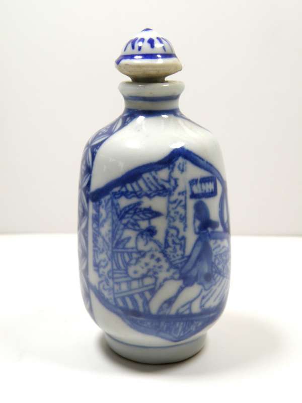 VINTAGE/ANTIQUE SNUFF BATTLE